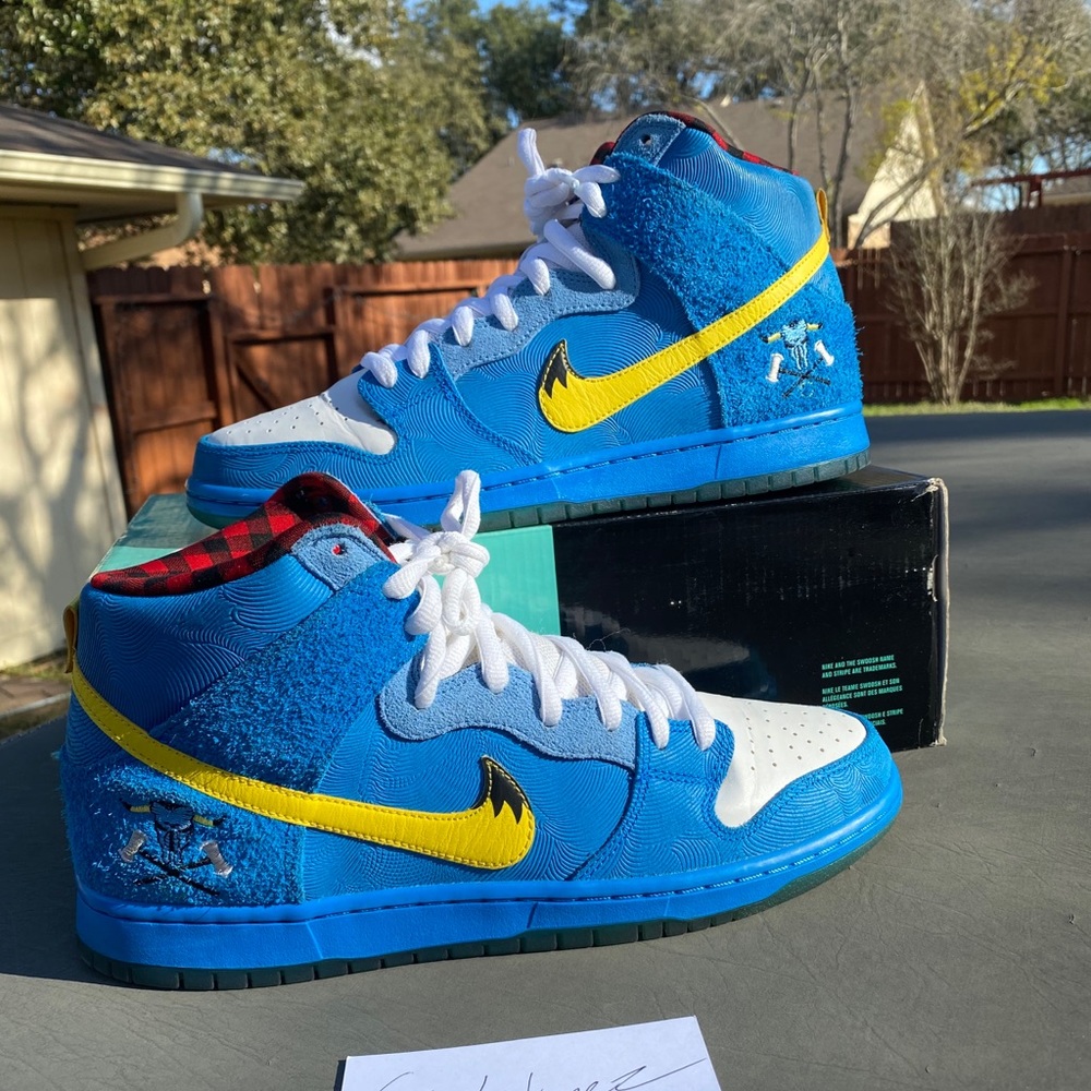 Nike SB Dunk High “Familia”